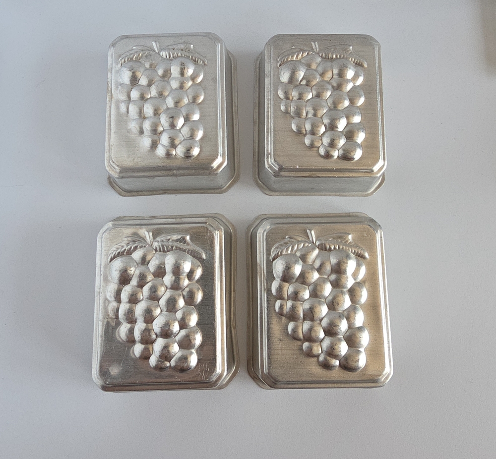 Vintage Mini Aluminum Jello Molds With Grape Design Set Of 4